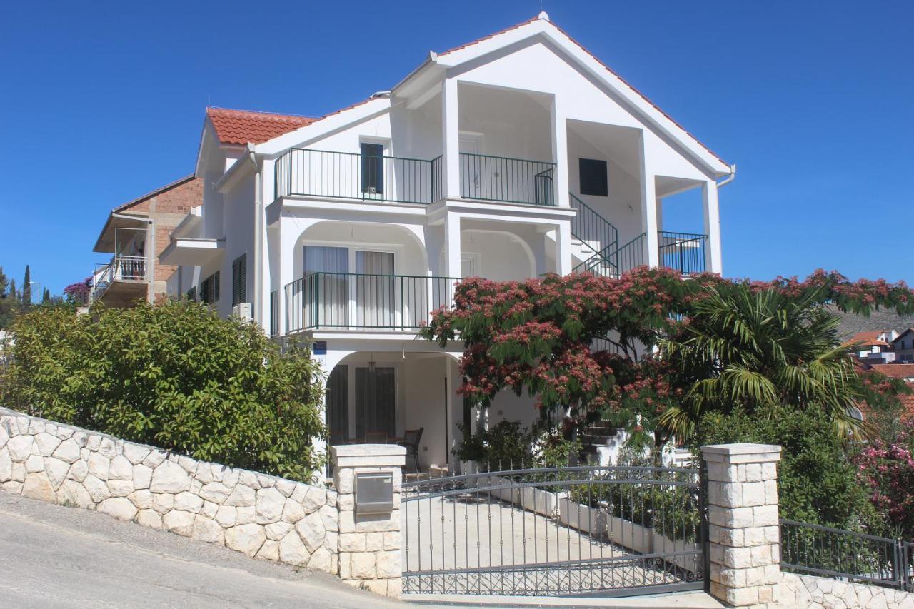 Apartment Udovicic Trogir Luaran gambar